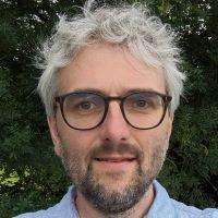 Dr Joe Deville headshot