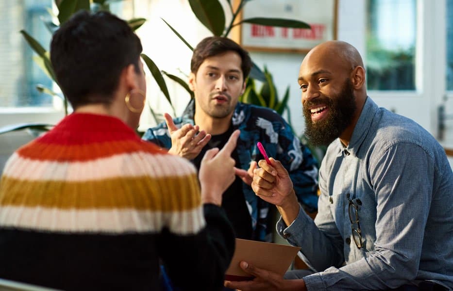 staff-group-working-together-photo-feature