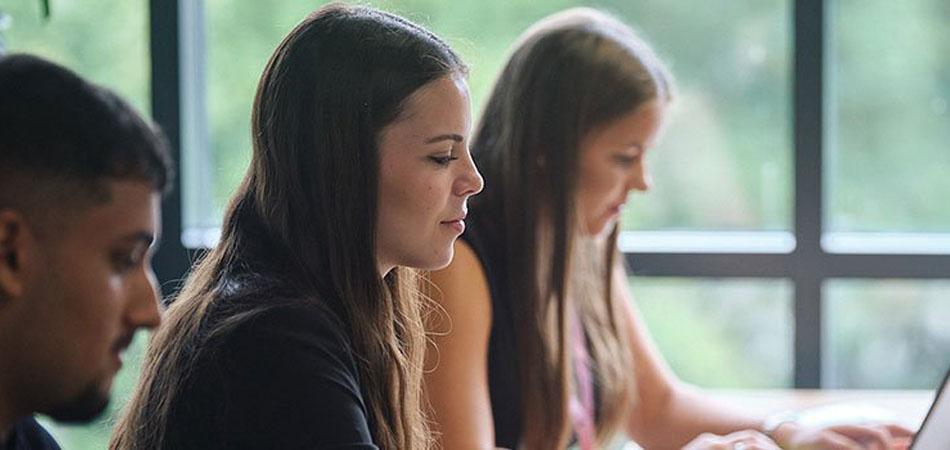 early-careers-group-laptop-office-resized